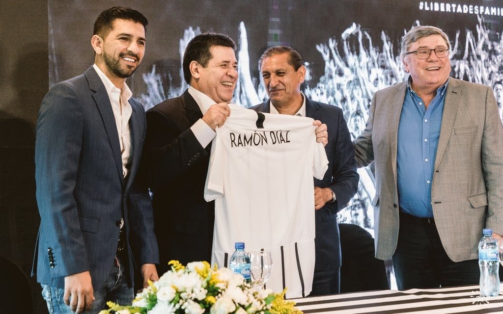 Ramón Díaz asumió como entrenador de Libertad de Paraguay, rival de Boca en la Libertadores