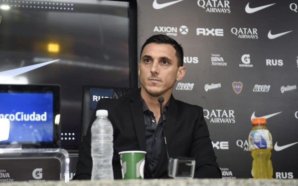 Burdisso renunció a su puesto de director deportivo en Boca
