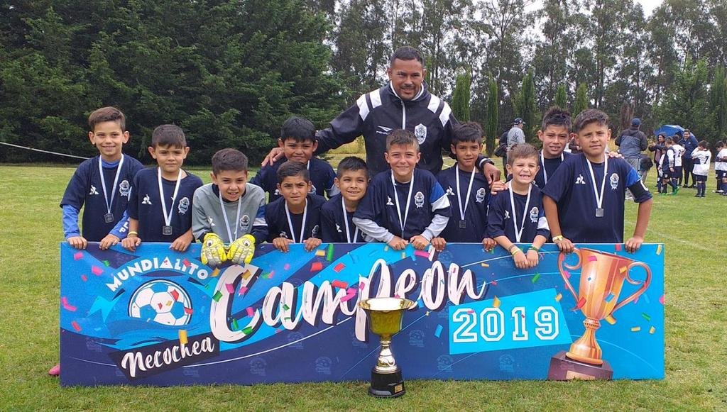 Gran labor de infantiles del Lobo en el Mundialito de fútbol
