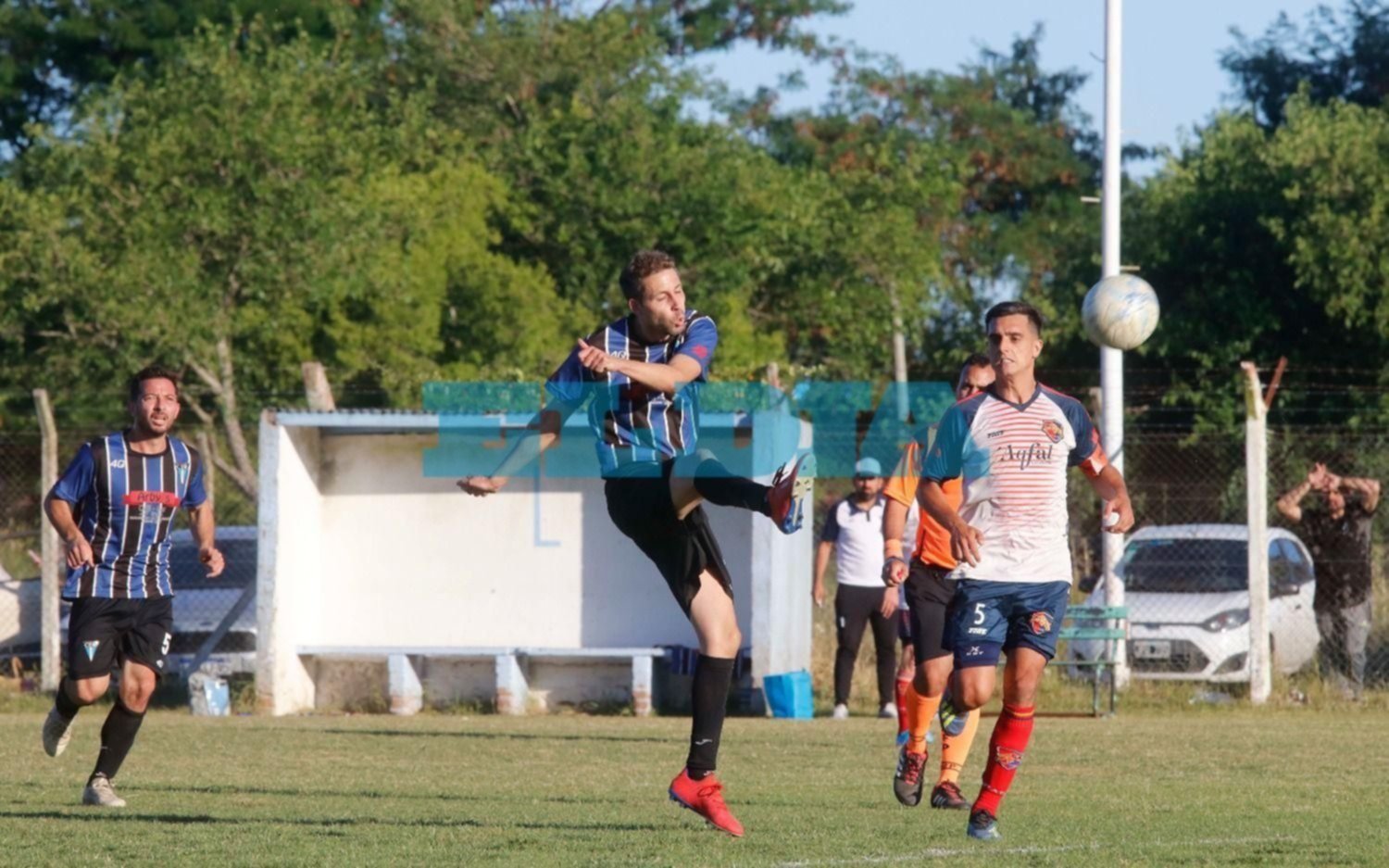 Ringuelet venció a La Plata FC y hubo una batalla campal