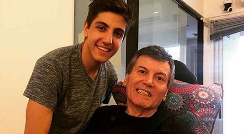 Facundo Calvo se empieza a despedir de papá Carlín