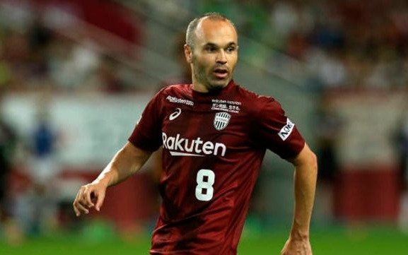 Verón reconoció que hay conversaciones por Iniesta