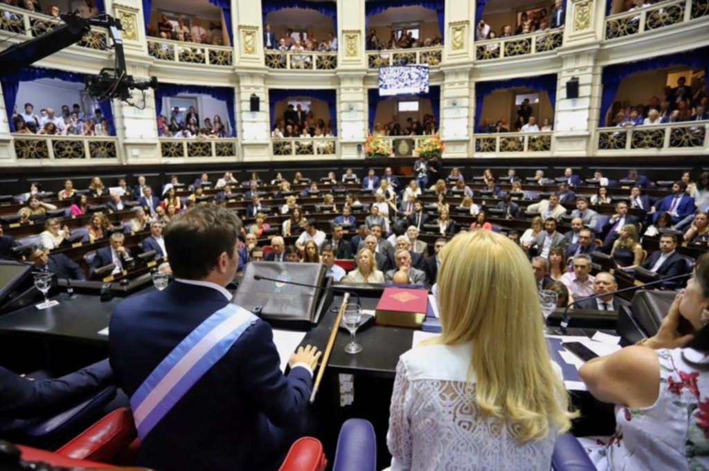 En la Provincia le daban las últimas puntadas al proyecto de ley impositiva