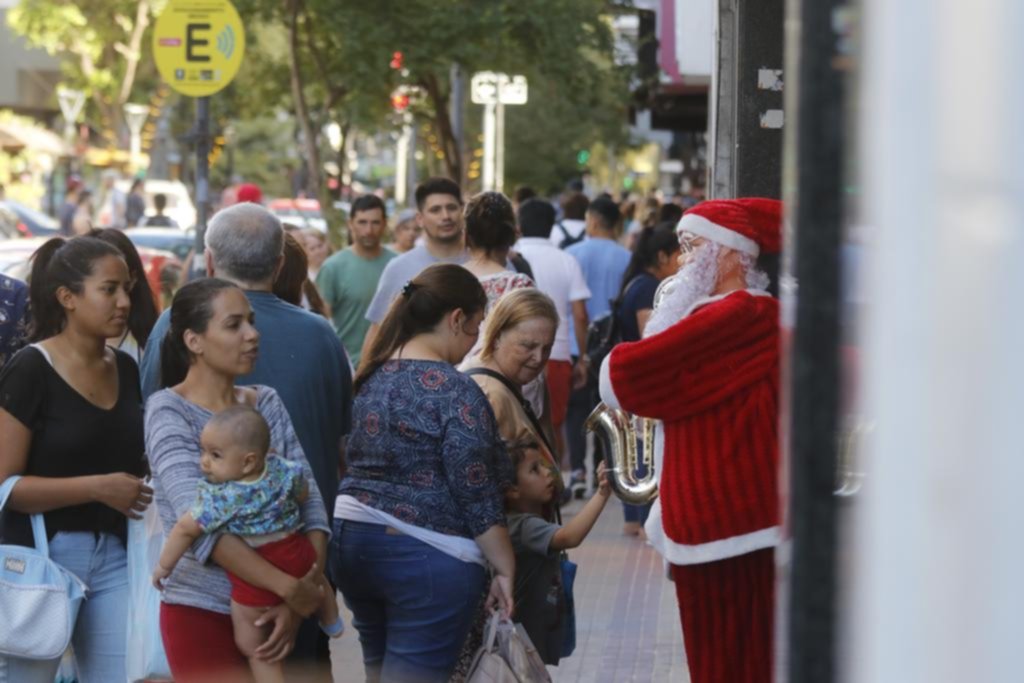 El centro de la Ciudad tuvo fuerte movimiento por las últimas compras navideñas