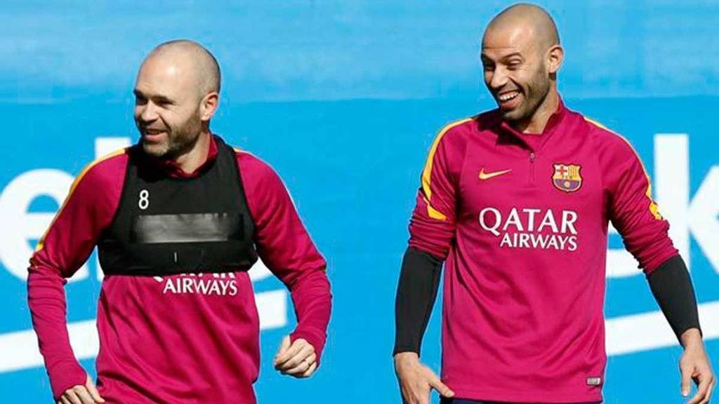 Verón confirmó que el Pincha está en conversaciones para incorporar a Andrés Iniesta