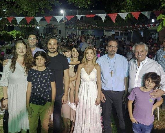 Alberto Fernández pasó la Nochebuena en una iglesia