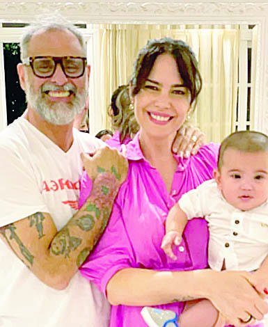 La fiesta de Rial con los tuyos, los míos y el nieto