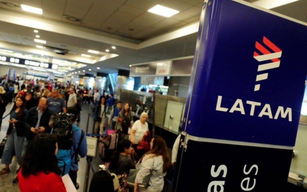 Demoras y cancelaciones en Aeroparque y Ezeiza
