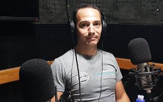 Ya largó... LA ESCUDERÍA! Hasta las 18 por La Redonda 100.3