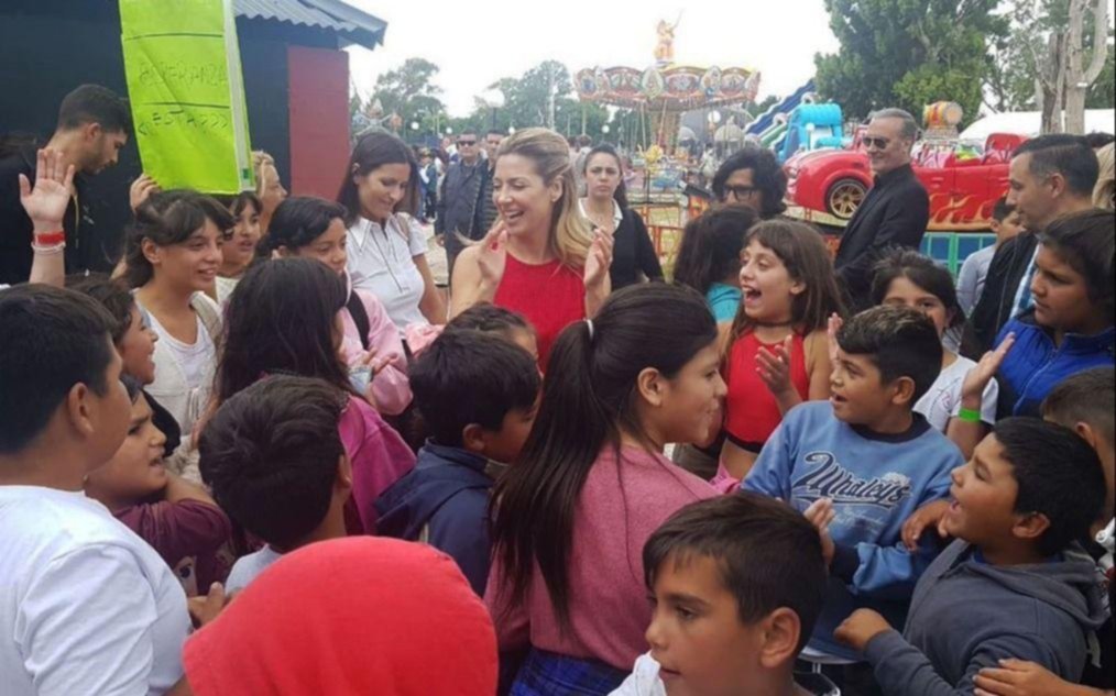 La primera dama estuvo en la Repu y regaló juguetes