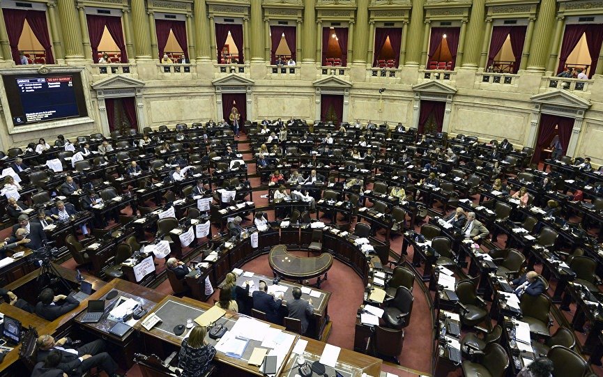 Congelaron las dietas de Senadores y Diputados nacionales por seis meses