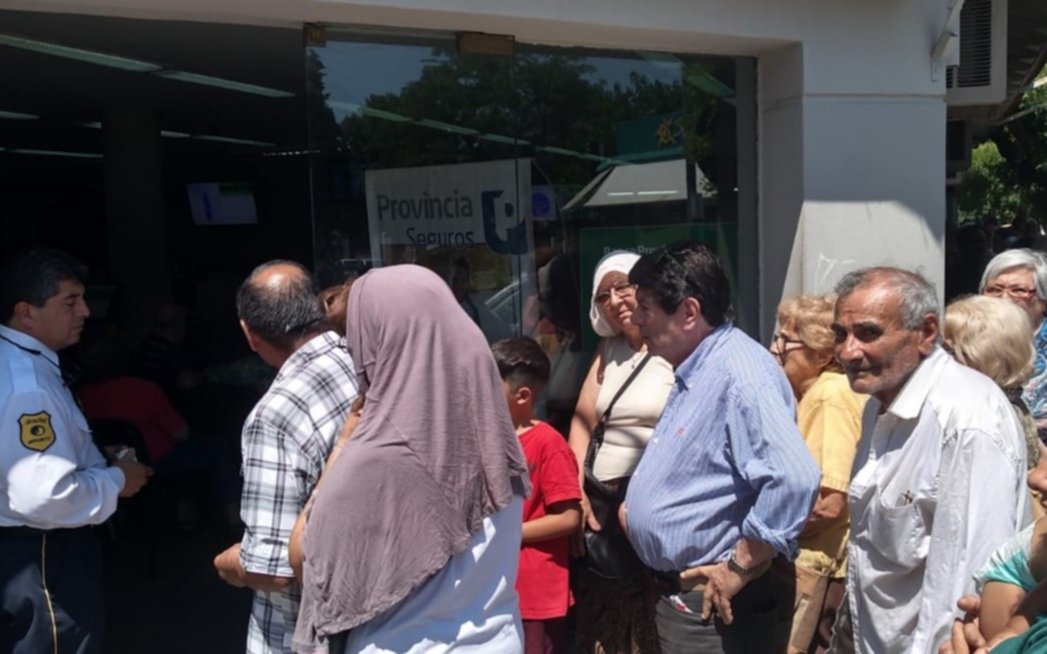 Informan que ya están depositados los haberes de los jubilados que debían cobrar ayer