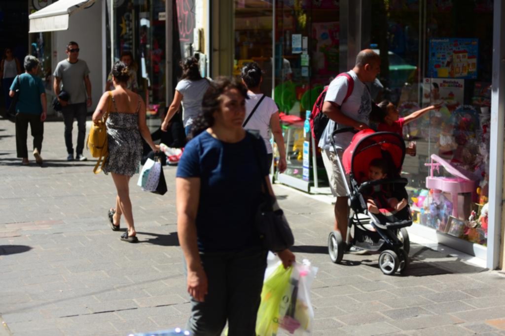 Ciudad a media máquina: pese al asueto del 30 pagarán a jubilados