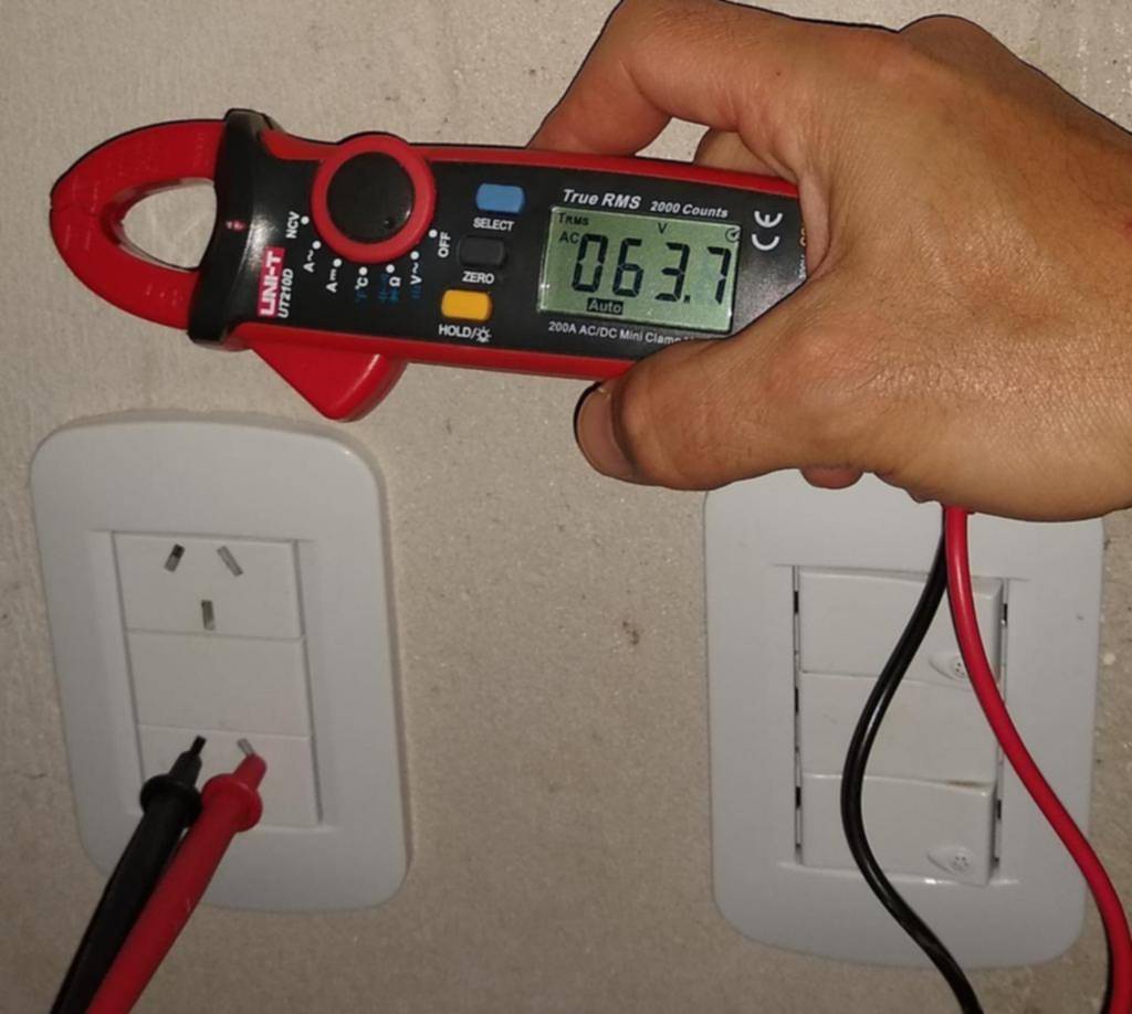 Casi sin luz, se denunció baja tensión en Villa Elisa
