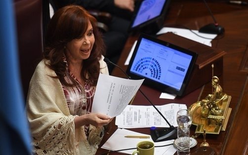 Cristina viaja a Cuba para recibir el Año Nuevo junto a su hija Florencia Kirchner