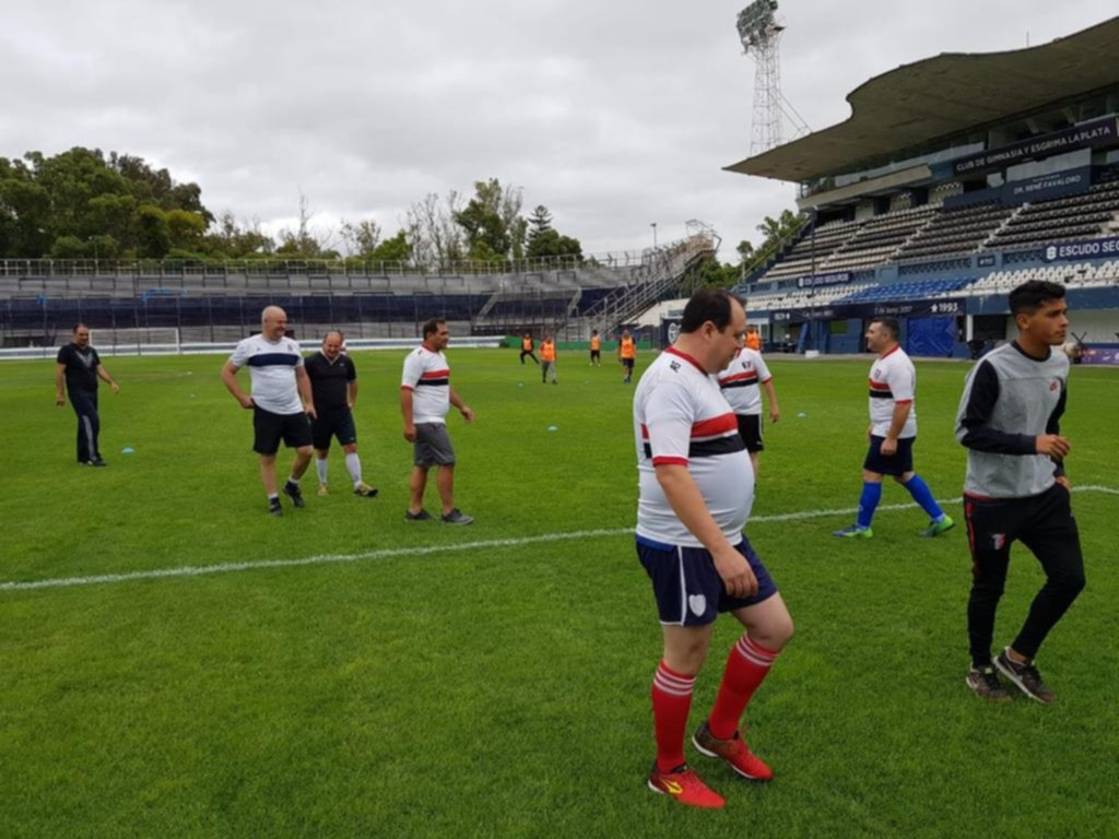 El partido de los comisarios, una nota “navideña” y un escándalo en puerta