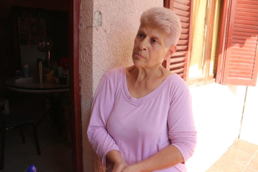 Entró a robar en una casa, le apuntó a una nena y los padres lo molieron a golpes