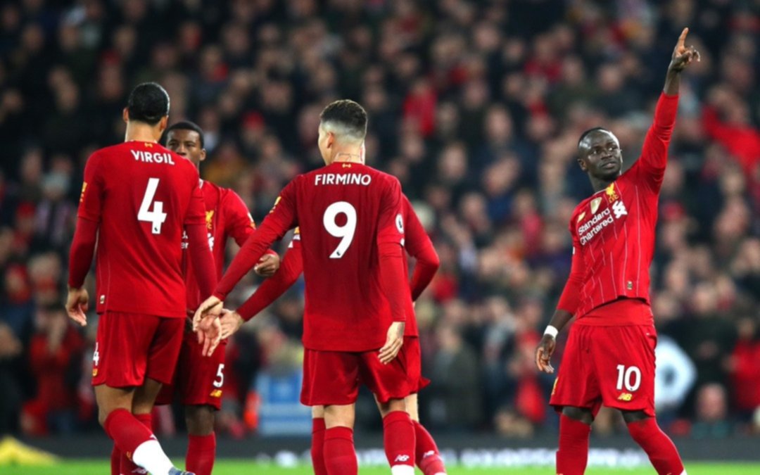 Liverpool venció a Wolverhampton y continúa imparable en la Premier inglesa