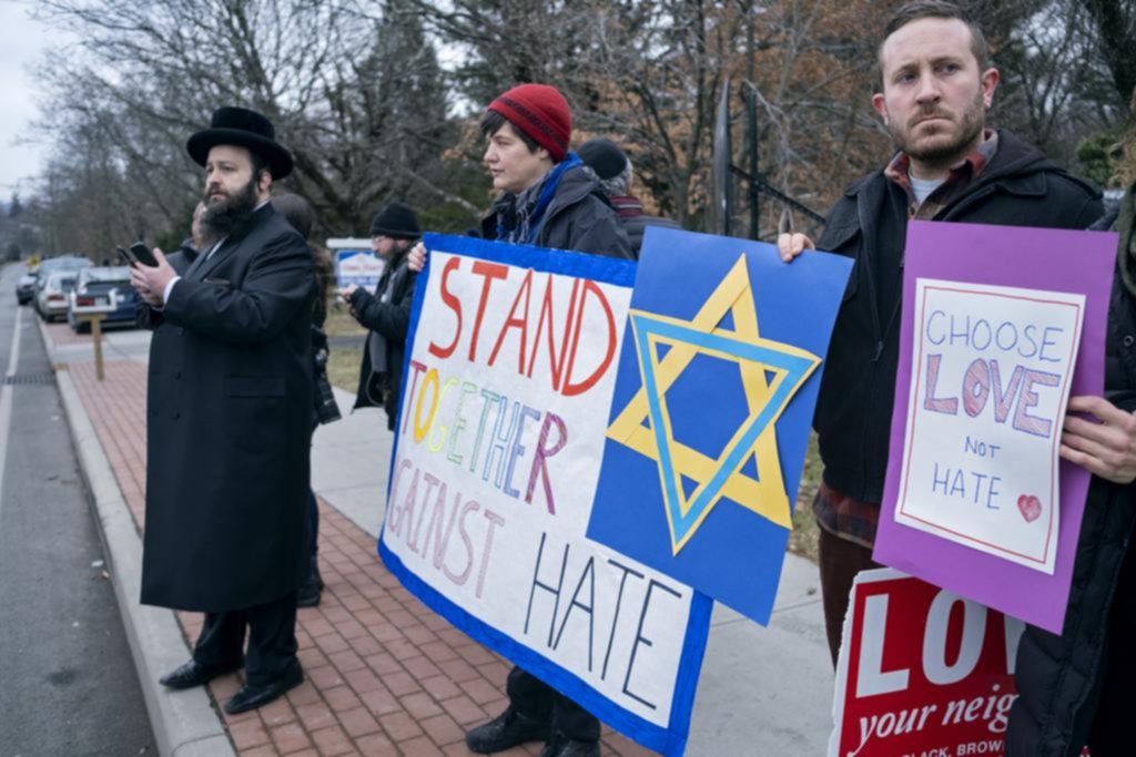 Nueva York: apuñalan a cinco personas en otro ataque antisemita