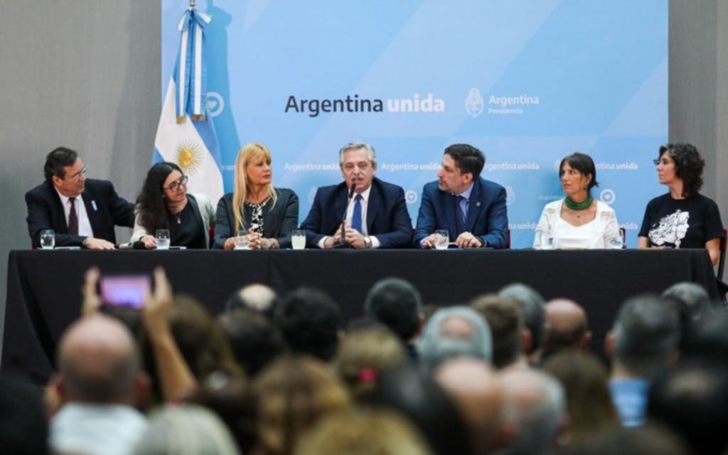 Alberto Fernández elogió "volver a la lectura", al poner en marcha el Plan Nacional