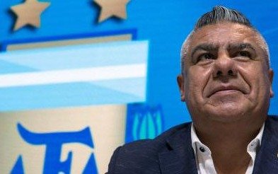 "Chiqui" Tapia: "Gracias a quienes nos acompañan en la tarea de refundar el fútbol argentino"