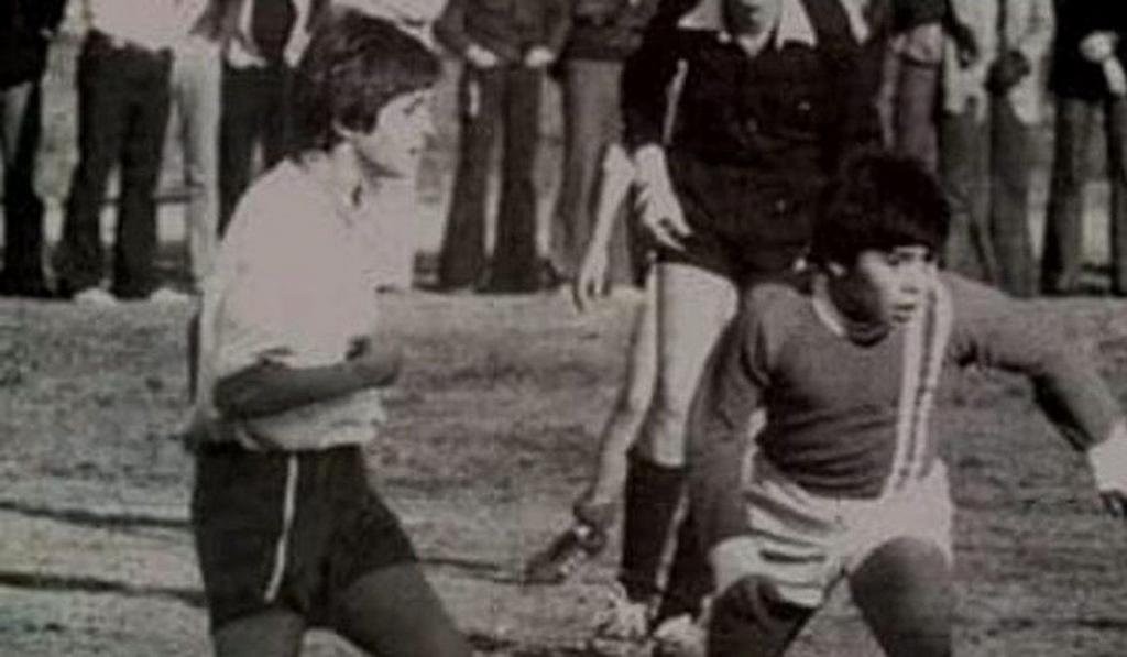 ¿Flojito de recuerdos?: el día que Tinelli se “robó” una foto con Maradona