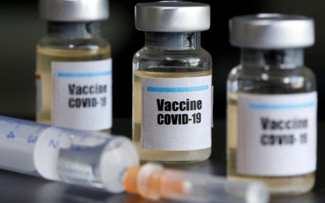 La Unión Europa busca aprobar la vacuna de Pfizer antes de fin de año y la de Moderna en enero