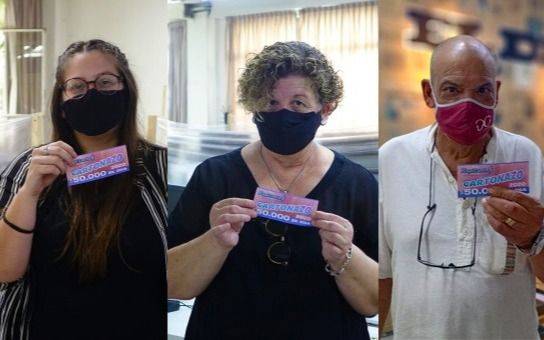 Alegría compartida por el Cartonazo: tres lectores se repartieron los $50 mil 