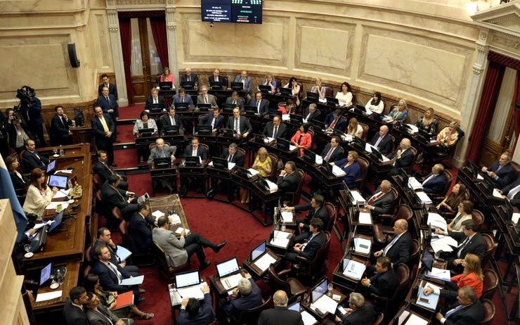 Senadores oficialistas modificarán el proyecto de movilidad jubilatoria: en marzo no se descontará el 5% de aumento de diciembre