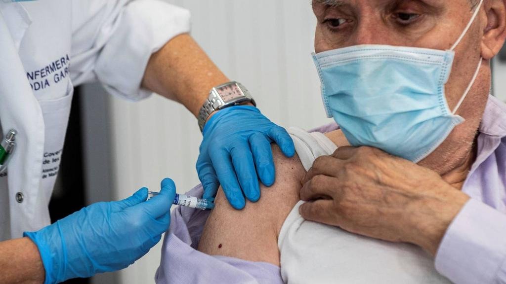 Buscan vacunar a 300.000 personas antes de fin de año