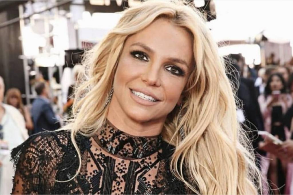 Britney Spears celebró sus 39 con un tema inédito: “Swimming In the Stars”
