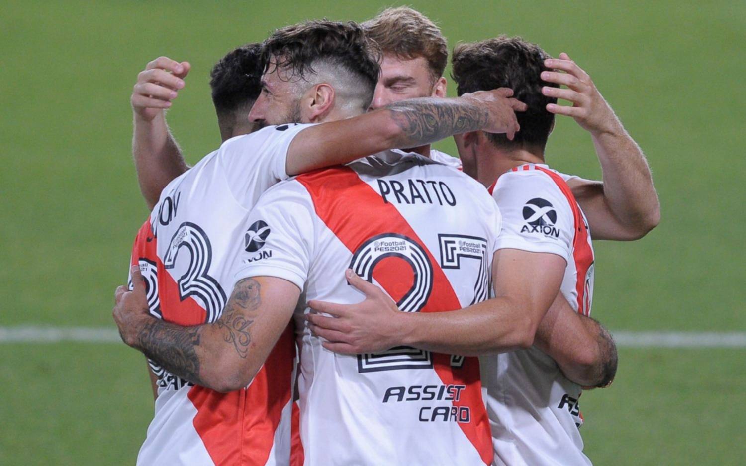 River venció cómodo a Godoy Cruz en Avellaneda