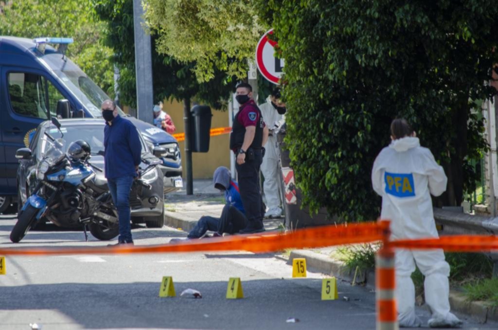 Motochorros embistieron y mataron a un policía porteño que intentó pararlos