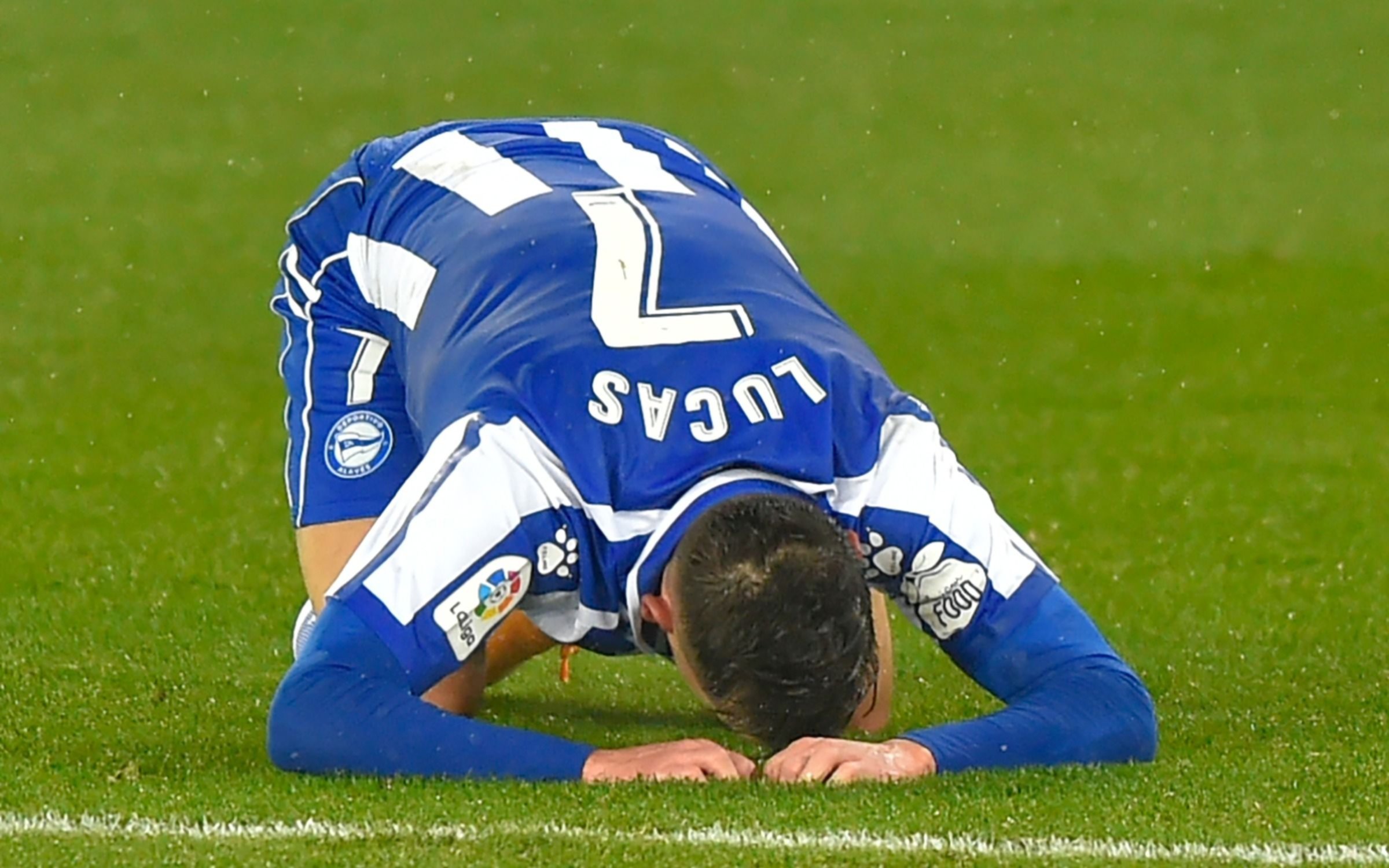 España: Real Sociedad empató con Alavés y se bajó de la punta del campeonato