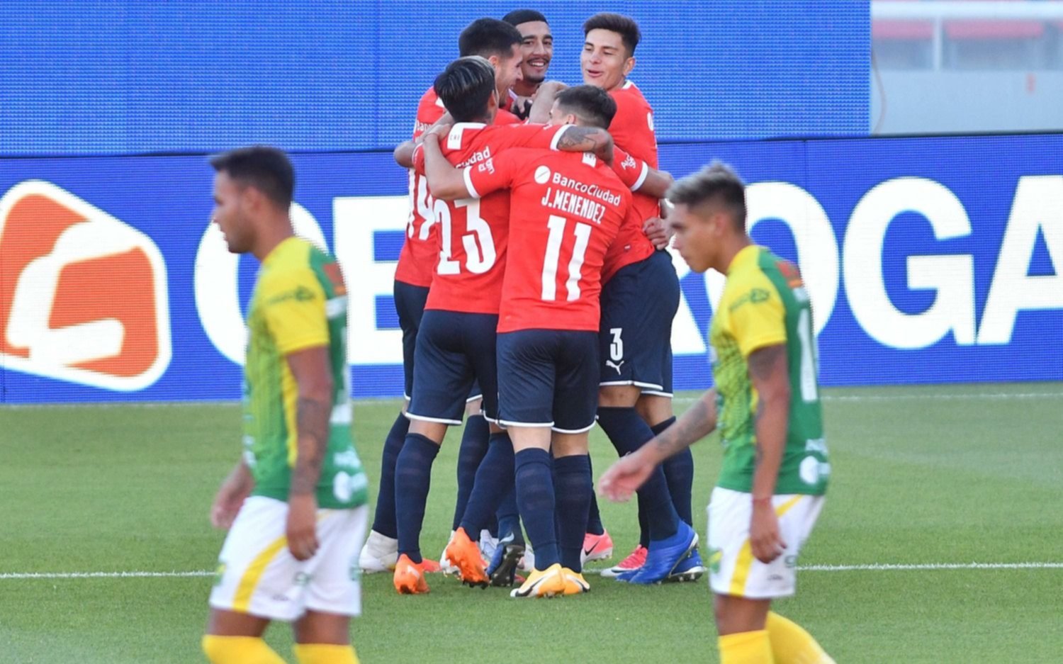 Independiente derrotó a Defensa y Justicia y prolongó su buen momento