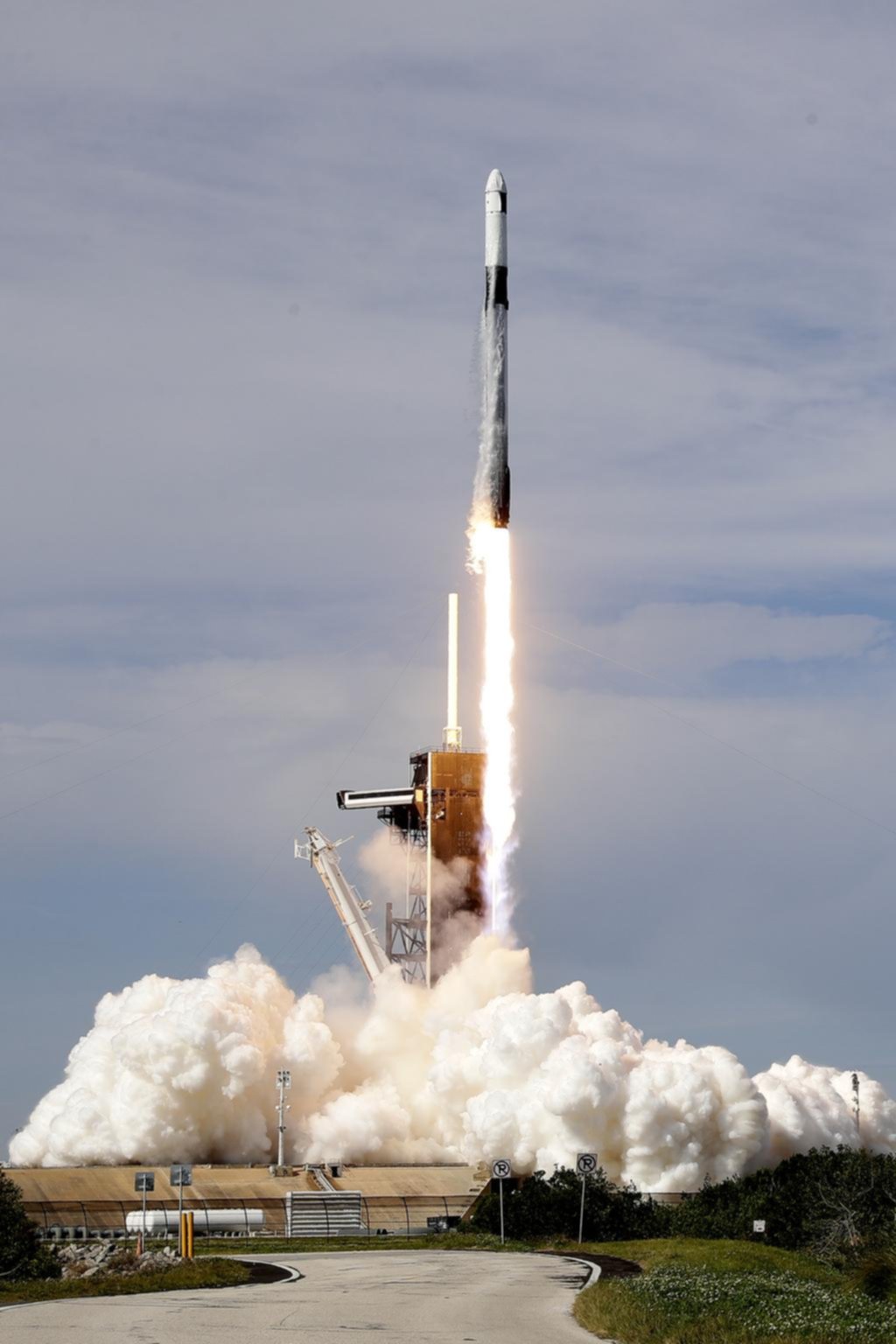 SpaceX mandó al espacio un festín navideño