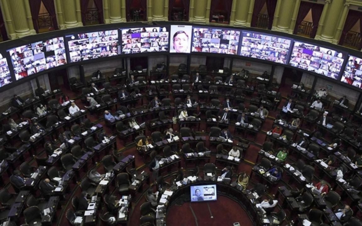 Plenario de comisiones debate dictamen sobre legalización del aborto