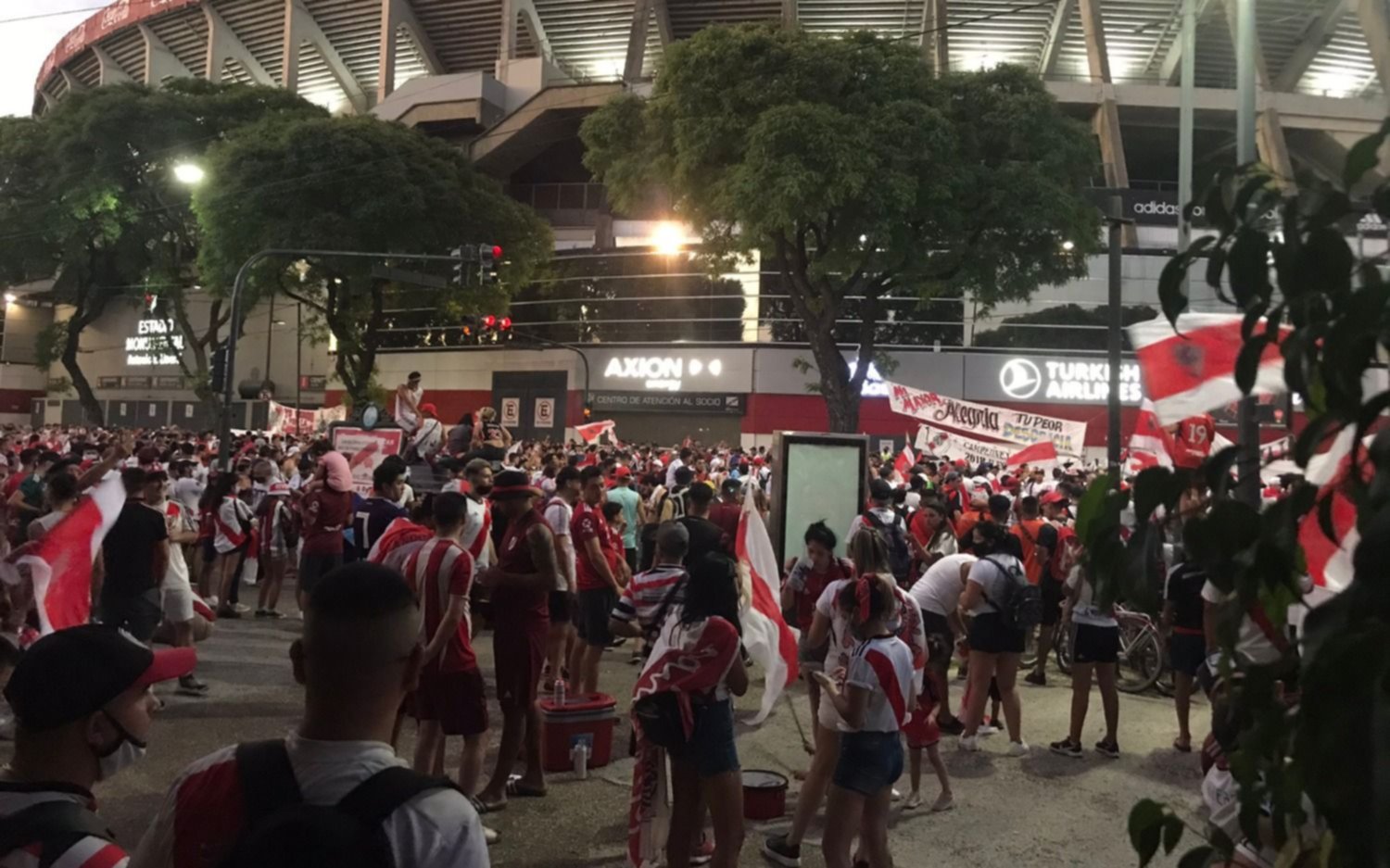 El club, los jugadores y los hinchas festejaron el aniversario de la final en Madrid