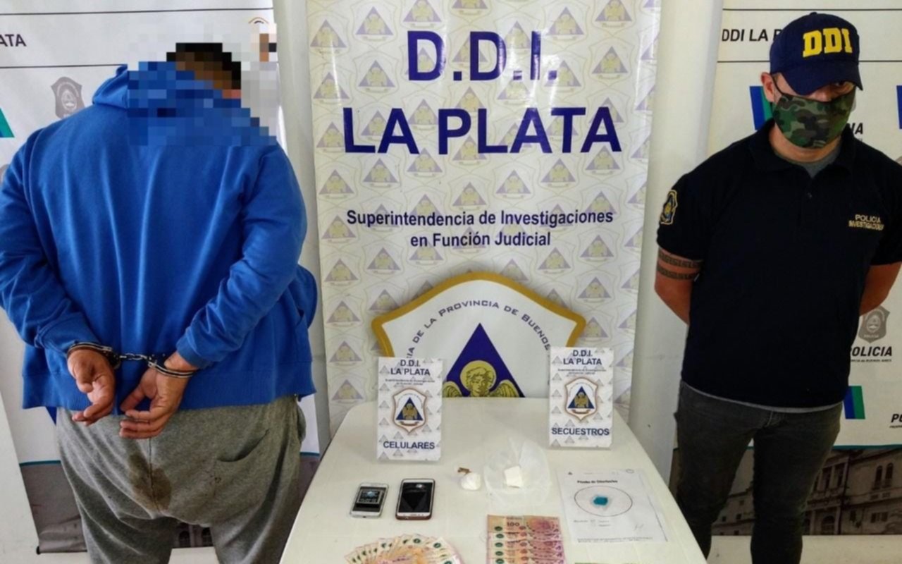 Cayó en 72 y 14 el "dealer de la Citroën Picasso": llevaba cocaína, dinero en efectivo y celulares