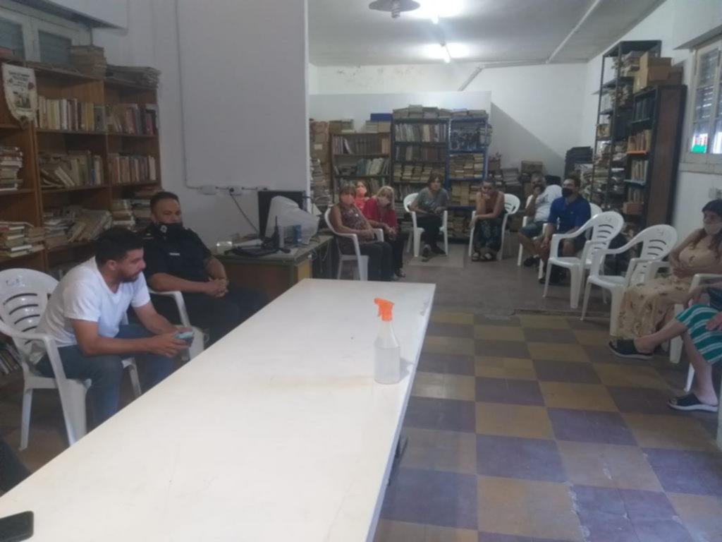 En Villa Elvira debatieron la baja de edad de imputabilidad