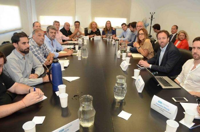 Hubo acuerdo salarial con los médicos, que tendrán una suba acumulada del 35,6%