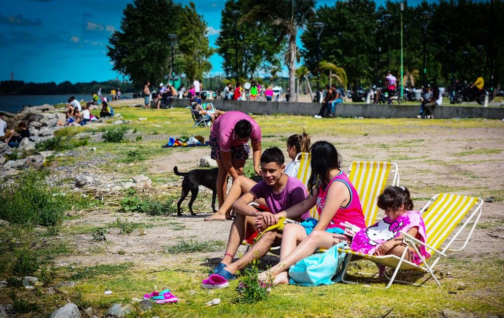 Playas, parques y plazas de la Región, elegidos para pasar el domingo