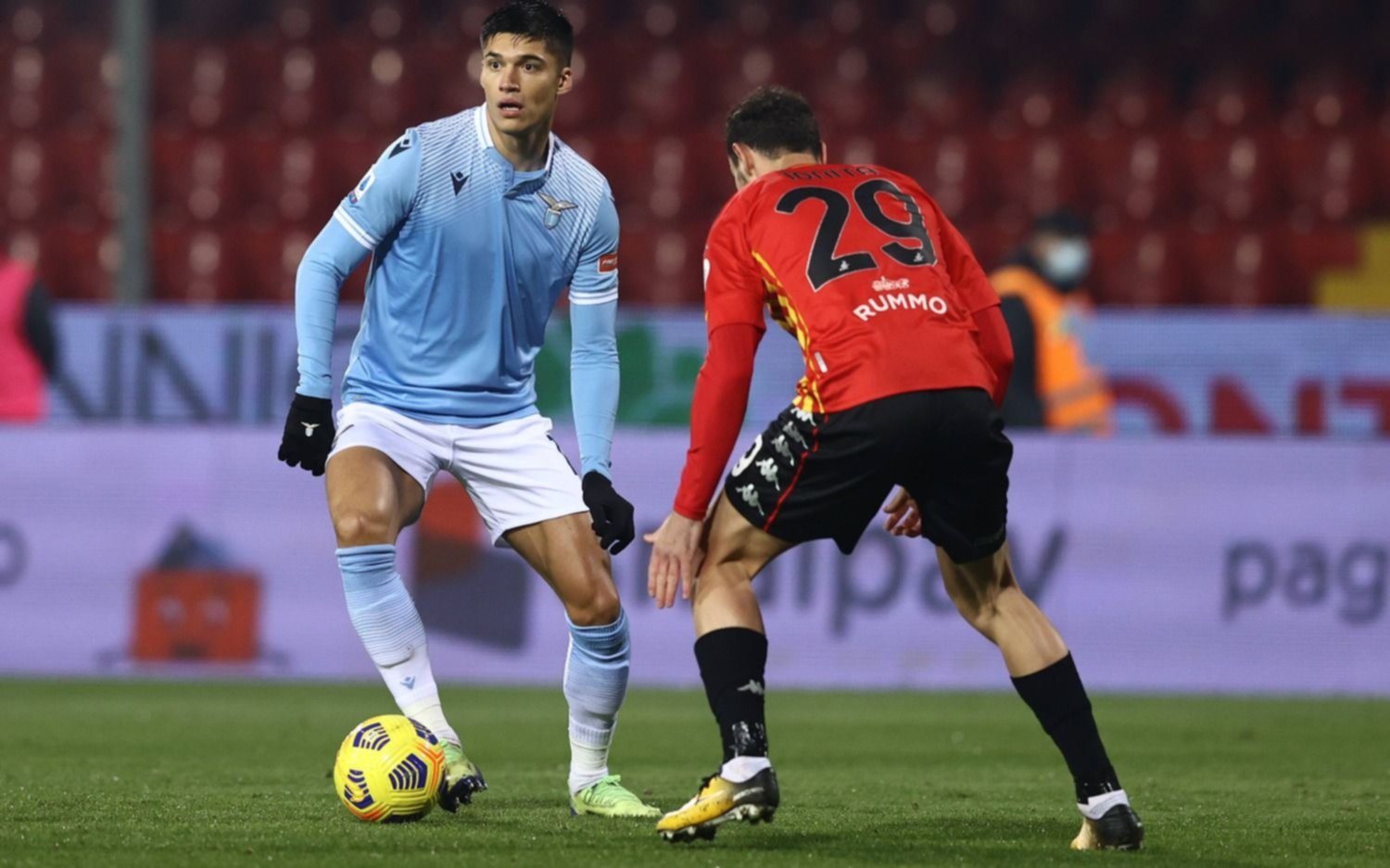 Lazio, con argentinos Joaquín Correa y Gonzalo Escalante, igualó de visitante con Benevento