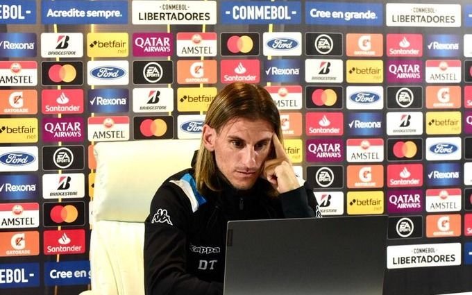 "Ya sacamos a Flamengo y ahora vamos por otro candidato", desafió Beccacece, DT de Racing