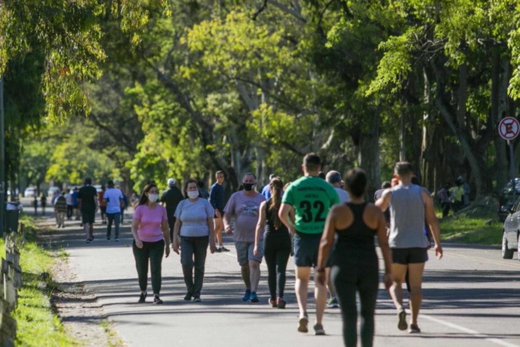 A moverse, pero con cuidados: hay más lesiones por la vuelta abrupta a la actividad física
