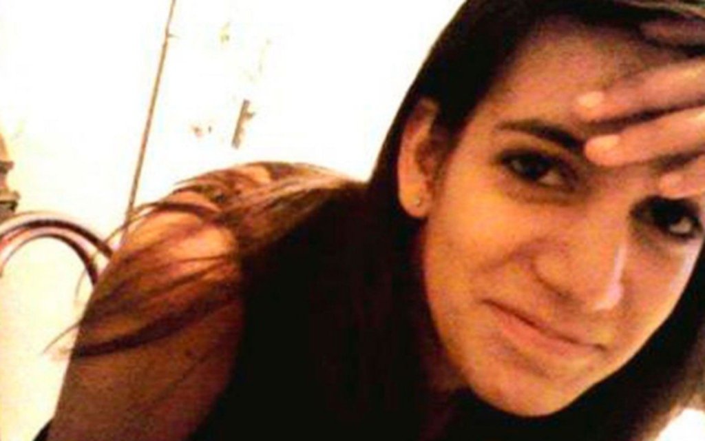 Millonaria condena por la muerte de una joven atacada por un oso hormiguero