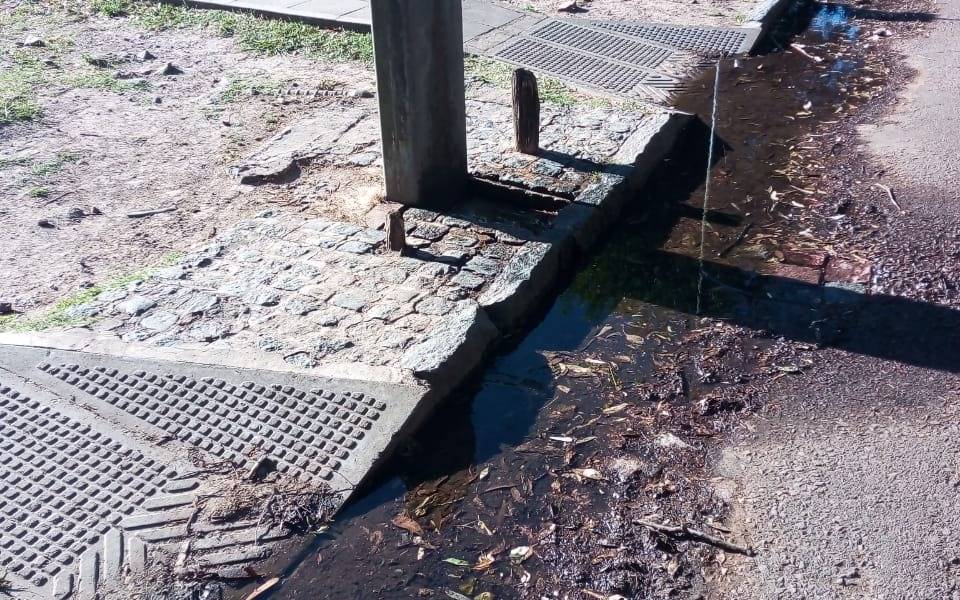 Se agrava el problema de las pérdidas de agua y crecen los reclamos