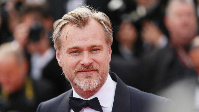 Nolan volvió a pinchar a Warner y lo acusa por su falta de ética
