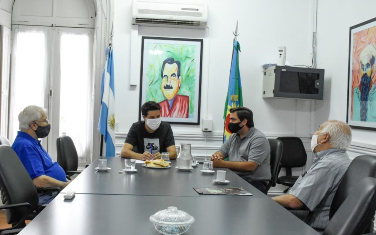 Abad se reunió con la comisión permanente de Homenaje a Balbín y Cátedra Libre de la UNLP 