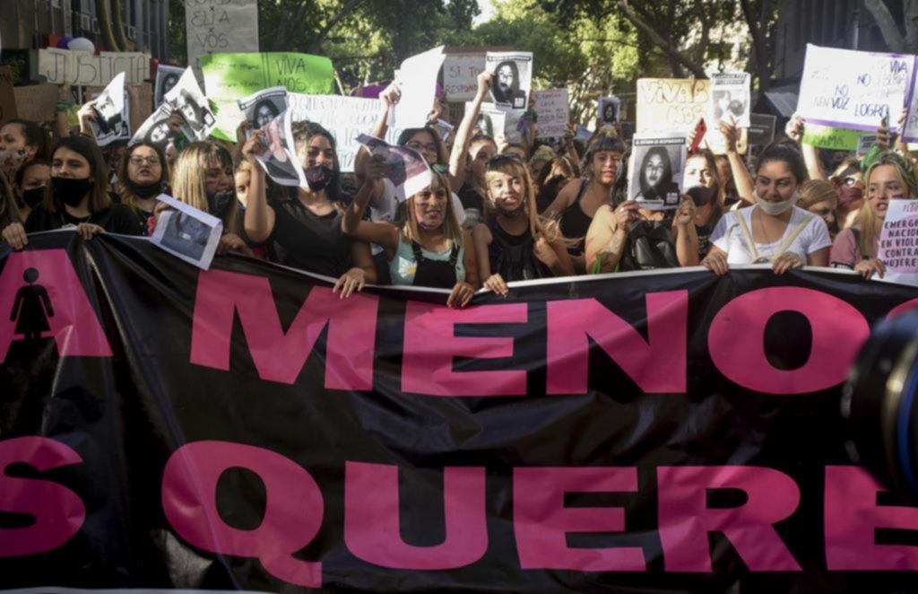 Incidentes en una marcha por el femicidio de una menor en Mendoza